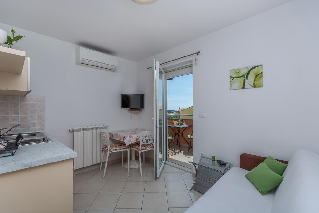 Guest House Gloria Novigrad Istria Extérieur photo